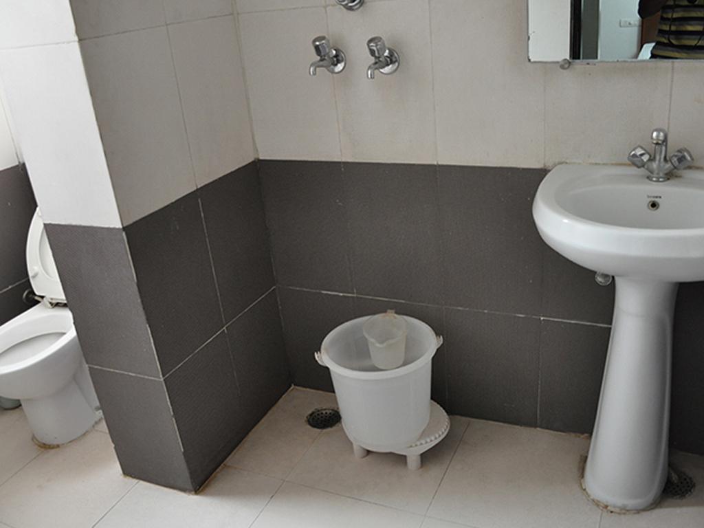Hotel Pritam Palace Hisar Ngoại thất bức ảnh