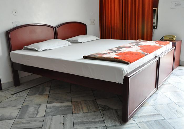 Hotel Pritam Palace Hisar Ngoại thất bức ảnh